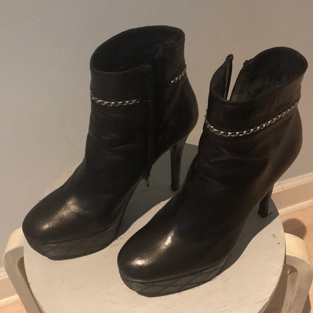 Stuart Weitzman Booties - image 2